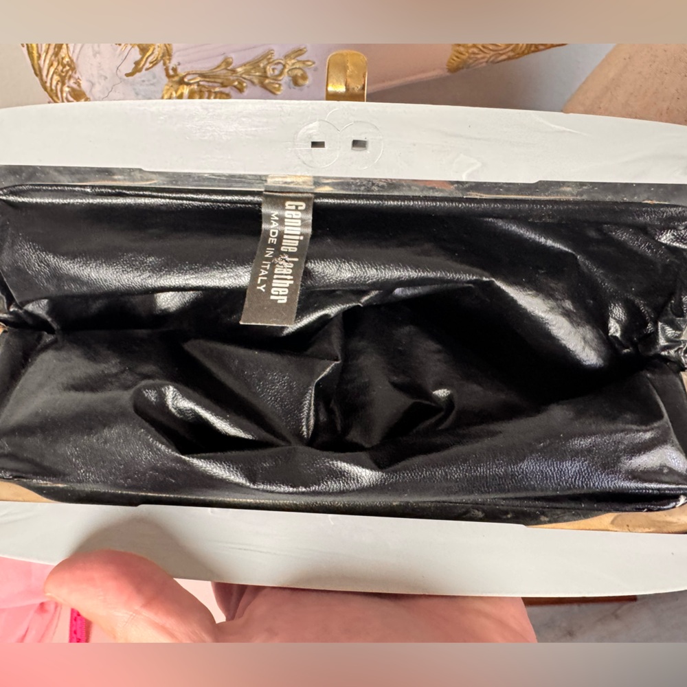 Vintage Large Italian Leather Clutch - Picture 6 of 10